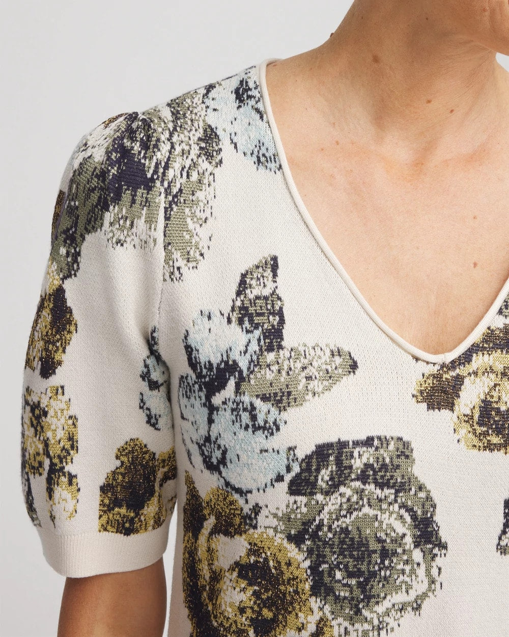 Chico's Clothing Floral V-Neck Sweater Tee