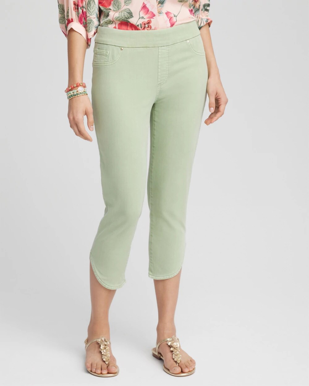 Chico's Clothing Pull-On Dolphin-Hemmed Capri Jeans