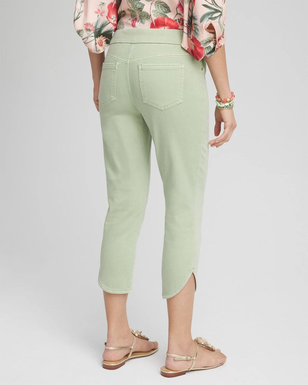 Chico's Clothing Pull-On Dolphin-Hemmed Capri Jeans
