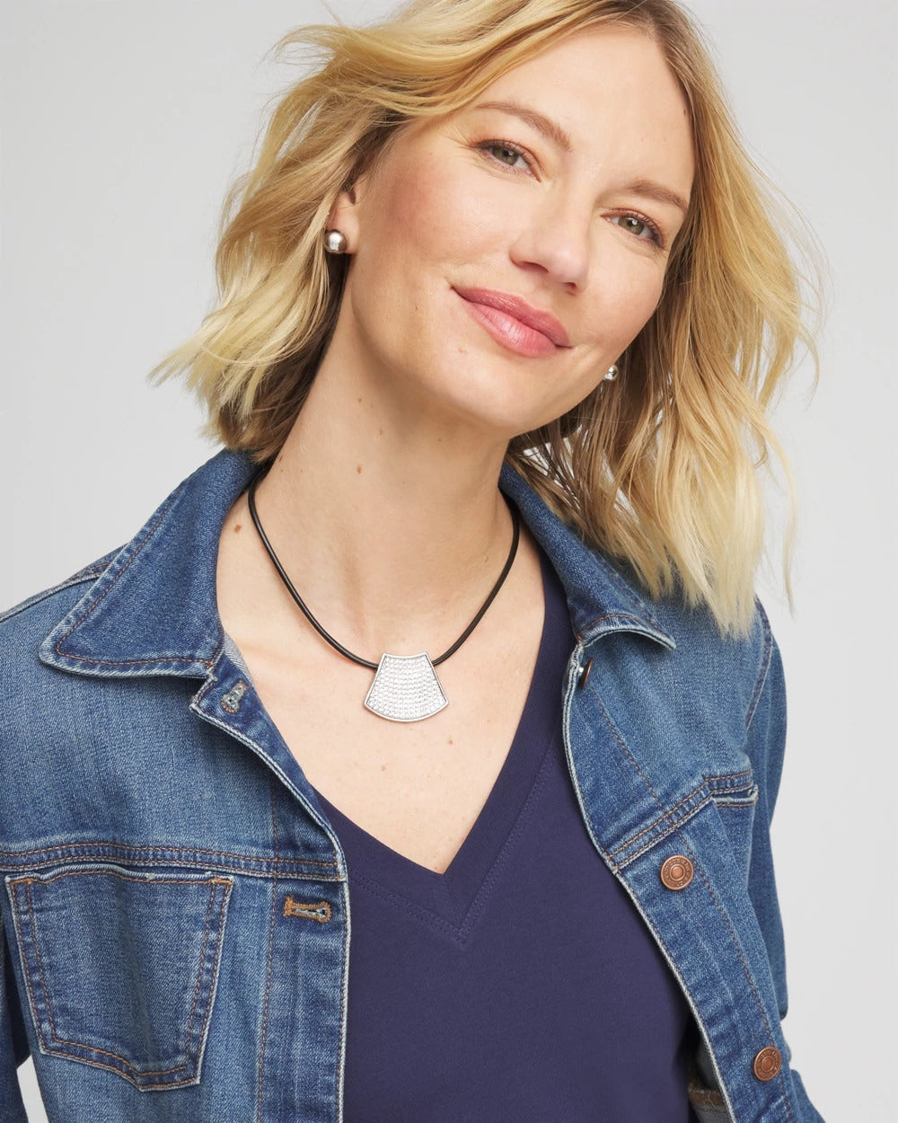 Chico's Jewelry Silver Glitz Pendant Necklace